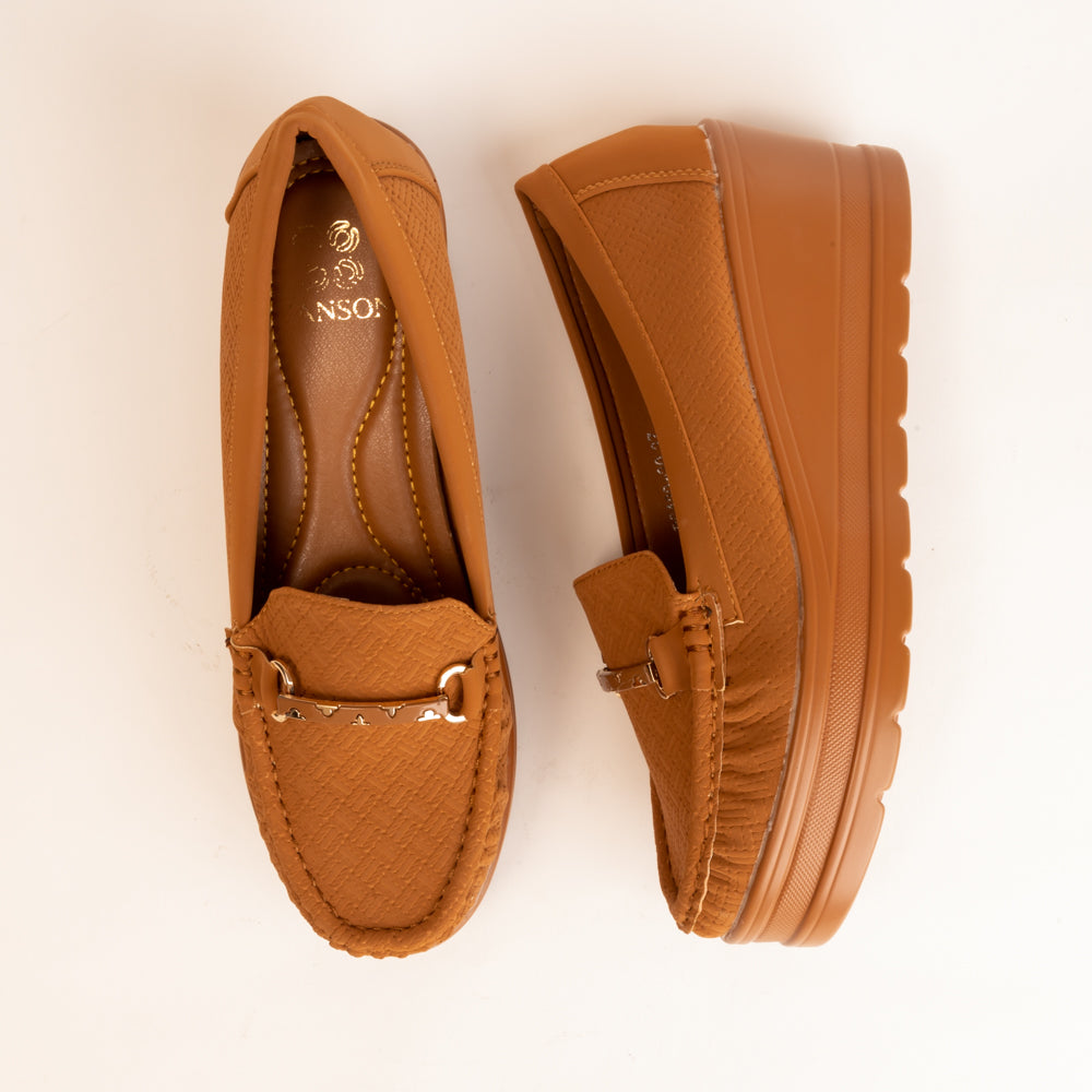 DAY CHILLING-Loafer in-Camel.