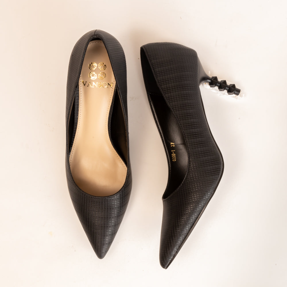 CAROL-Pumps in-Black.
