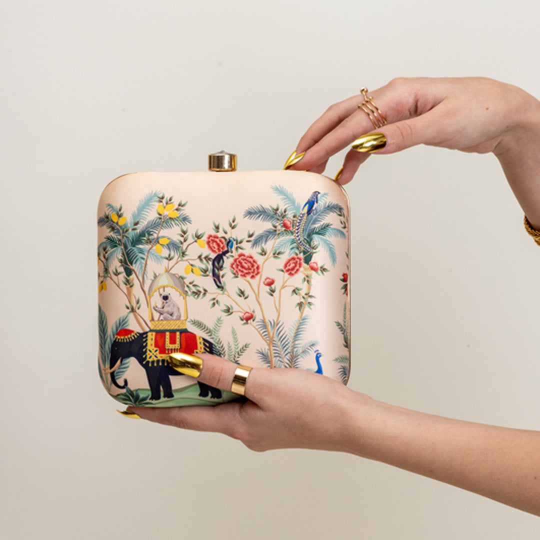 TROPICAL RIDE-Clutch in-Beige.