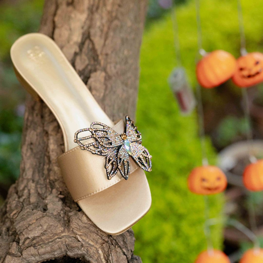 FLUTTER-Embellished flats in-Gold.