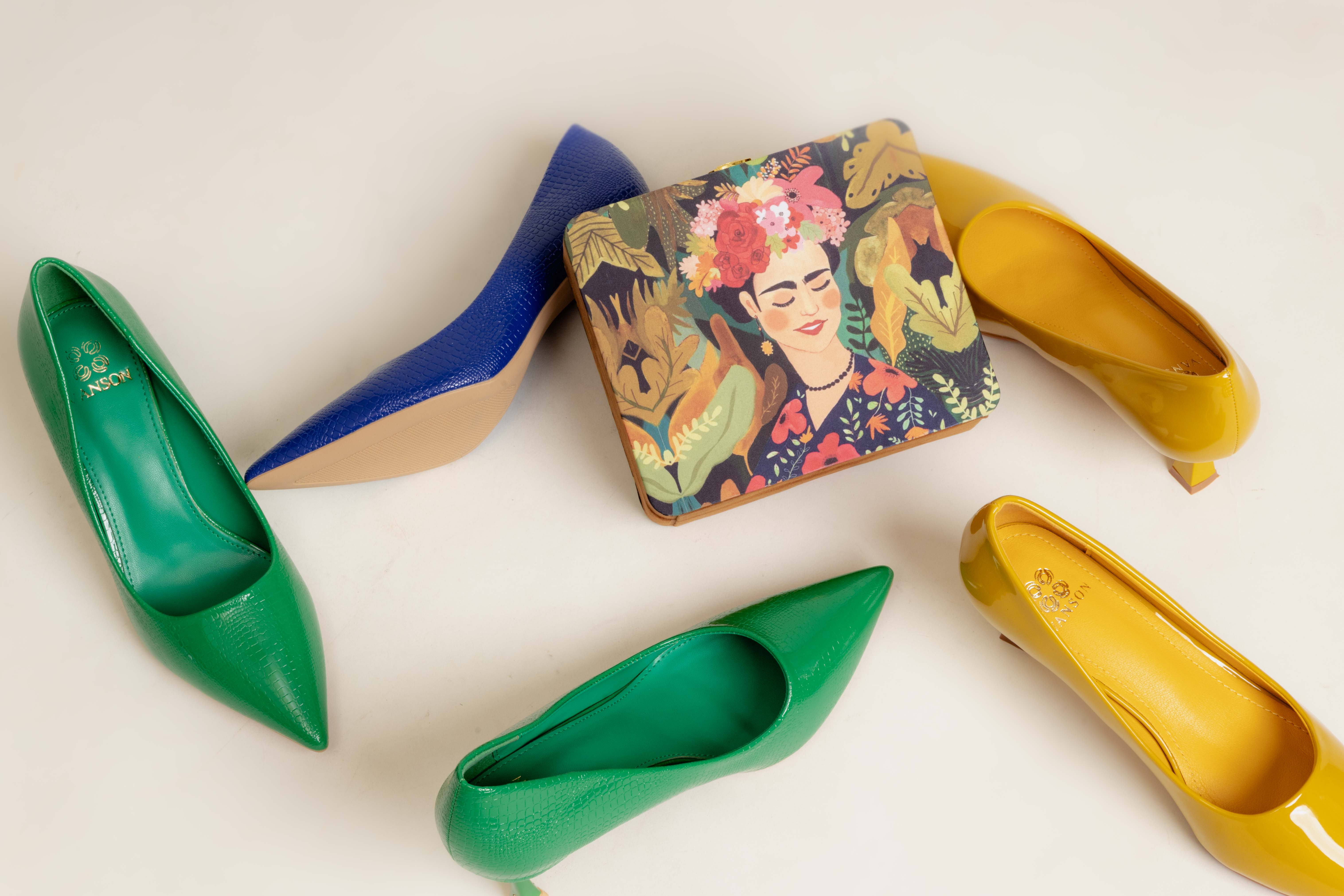 PEACOCK GREEN-Pumps in-Green