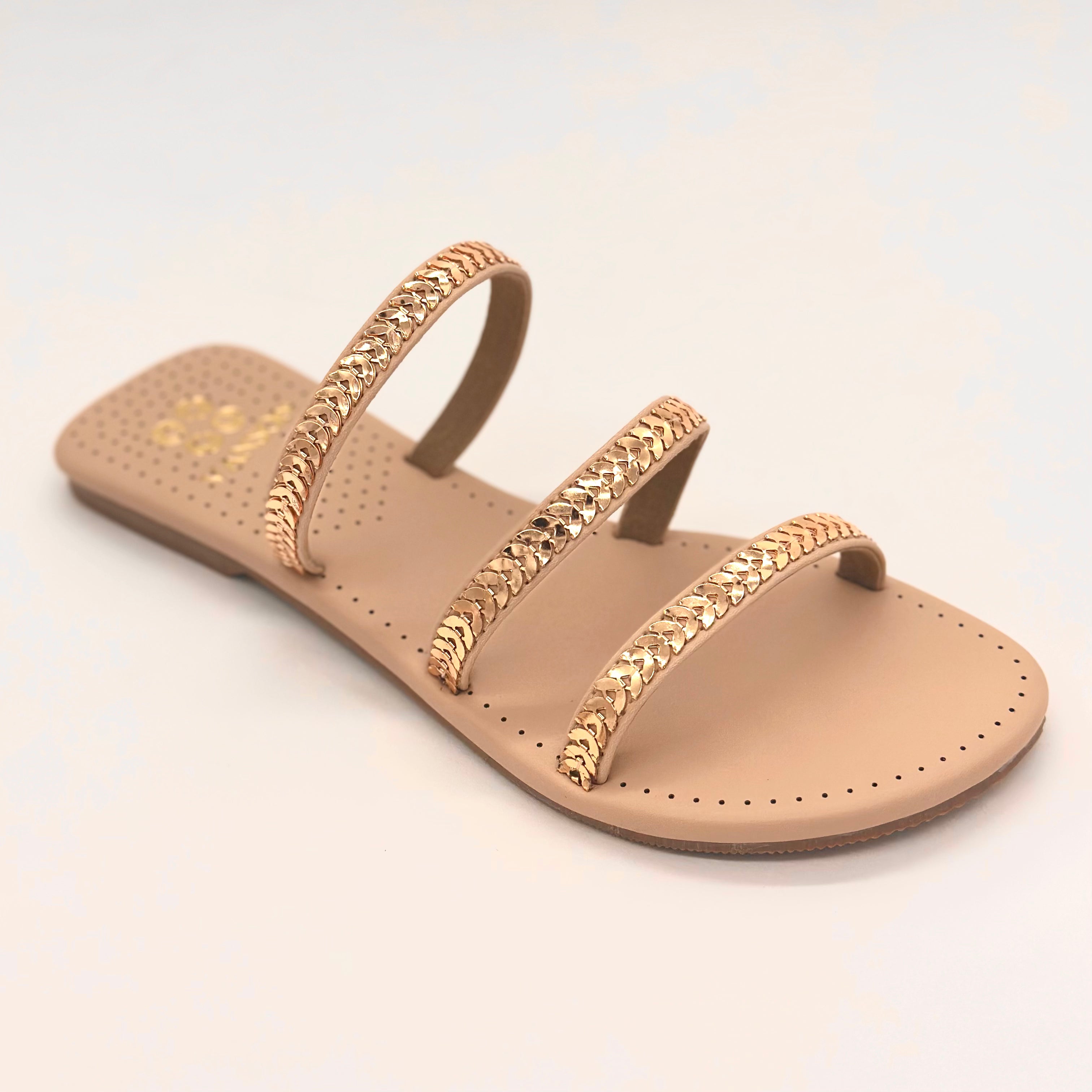 LADY GAIA -classy gold Flats in-Cream.