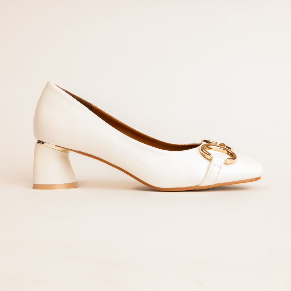 CURVY CLAIR-Pumps in-White.