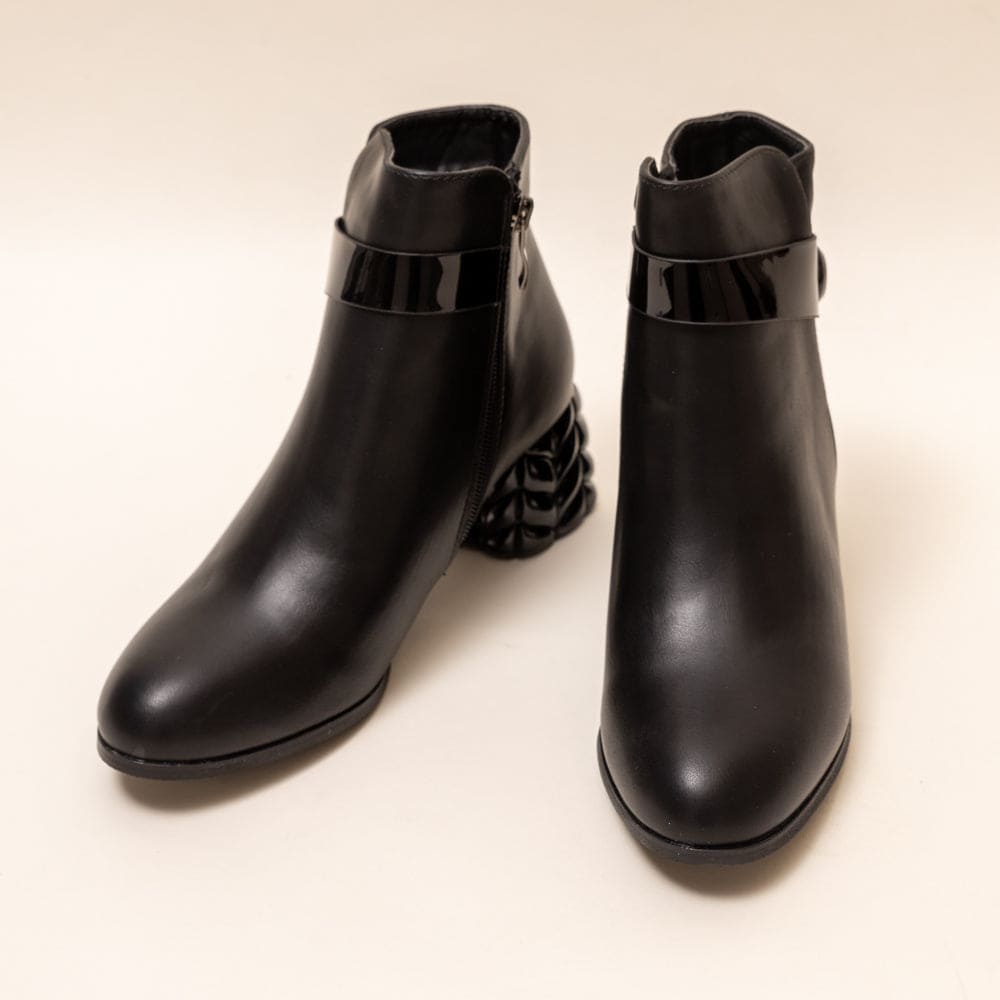 TERACOTTA-Boots in-Black.