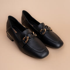 Stella – Women’s Chain-Detail Loafers