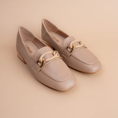 Stella – Women’s Chain-Detail Loafers