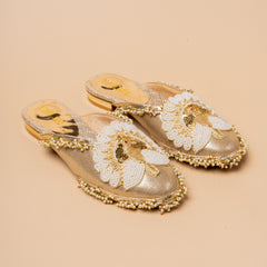 Sonara Mor Handcrafted Gold Mojri Mule