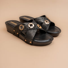 Gilded — Women’s Beige Cross-Strap Block