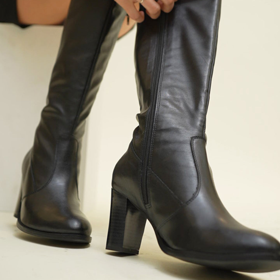 MIA SORELLO-Boots in-Black.